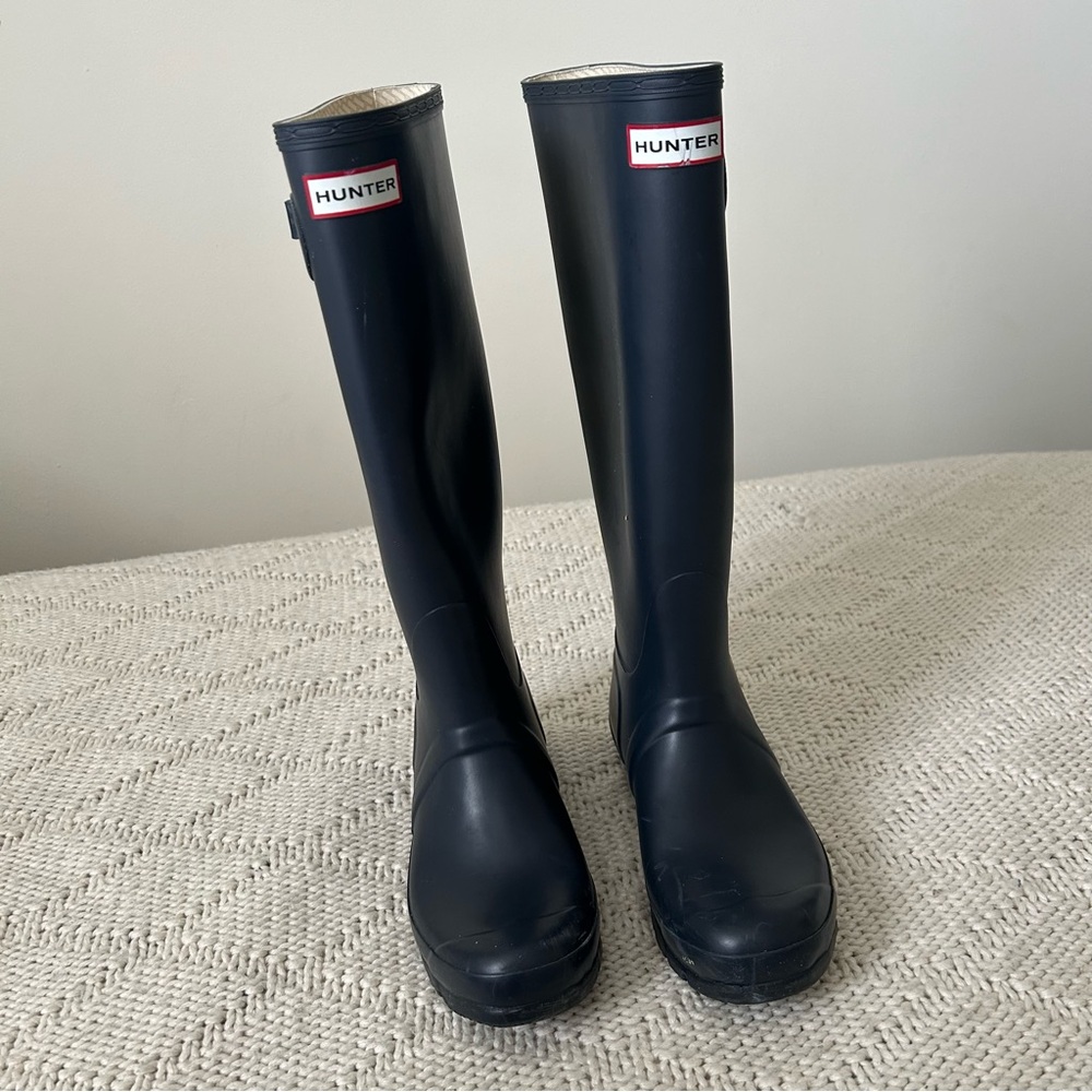 Hunter Dark Blue Waterproof Boots Sz US 7M/8F